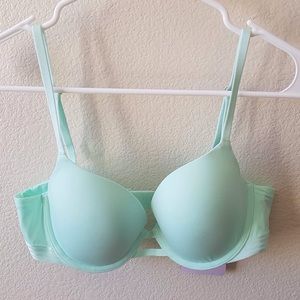 NWT Savage X Fenty Seafoam T-shirt Bra